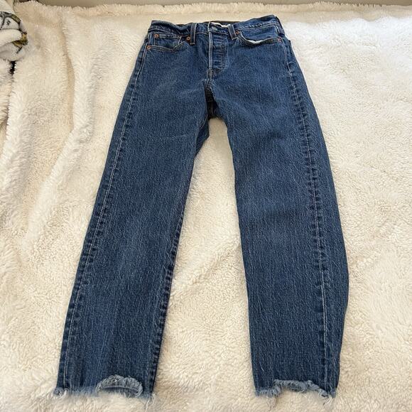 Levis Jeans Womens 24 Blue Wedgie Straight Raw Hem Mid Rise Denim Stretch Frayed - Picture 2 of 8